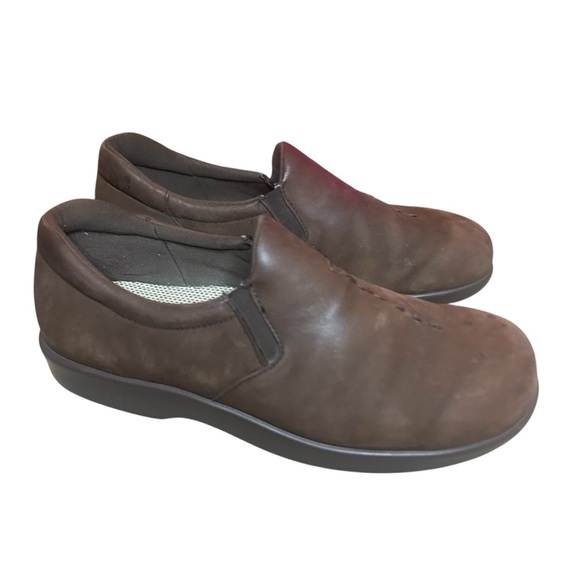 Sas Brown Slip on loafer Shoes leather size 7.5 - Picture 1 of 10